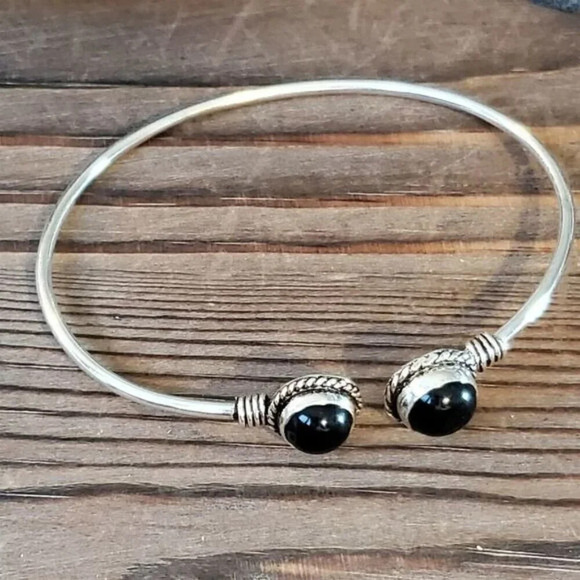 Black Onyx Gemstone Sterling Silver Overlay Artisan Cuff Bracelet 6743-E - Picture 7 of 8